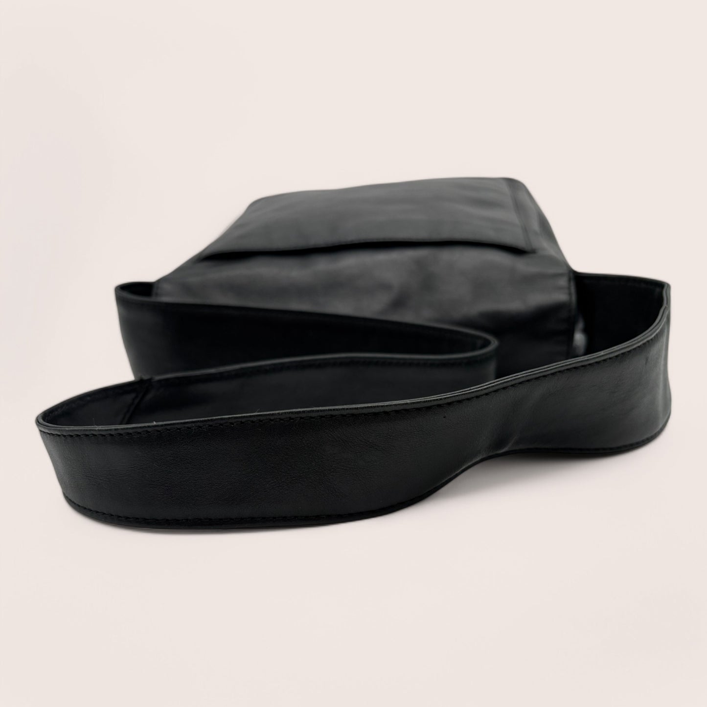 Chanel Vintage CC Schultertasche - Lammleder schwarz