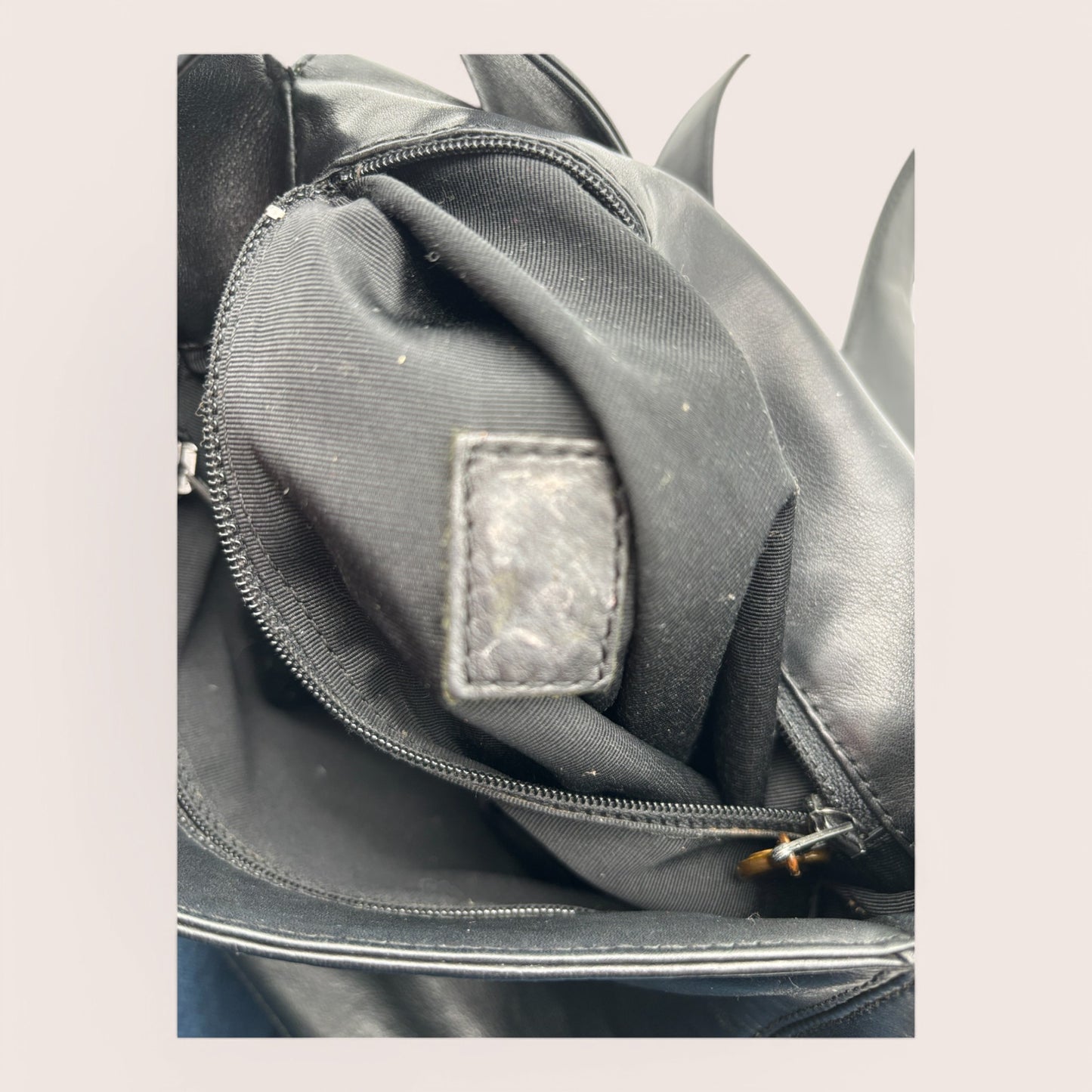 Chanel Vintage CC Schultertasche - Lammleder schwarz