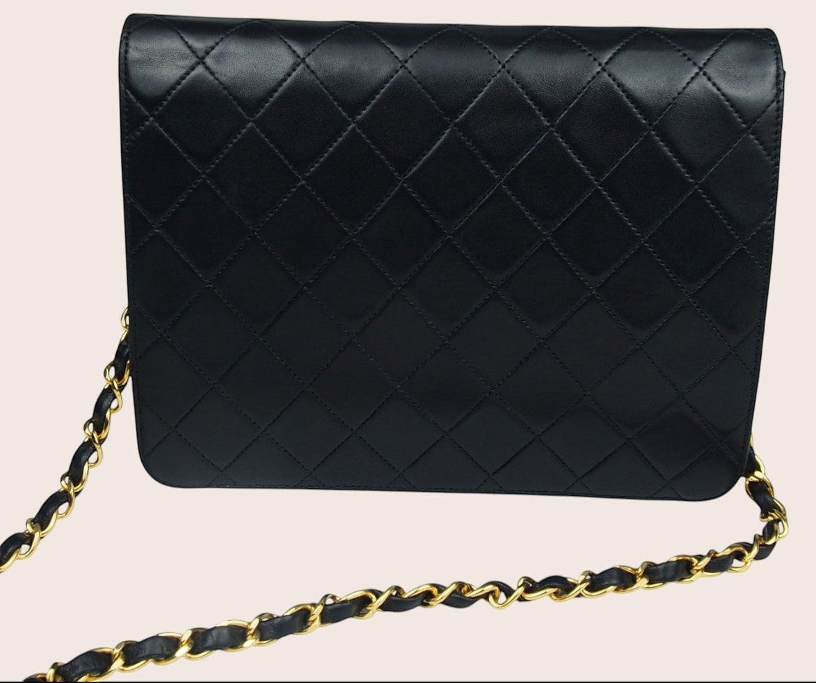 Chanel Single Flap Bag Rückseite mit Rauten Steppung