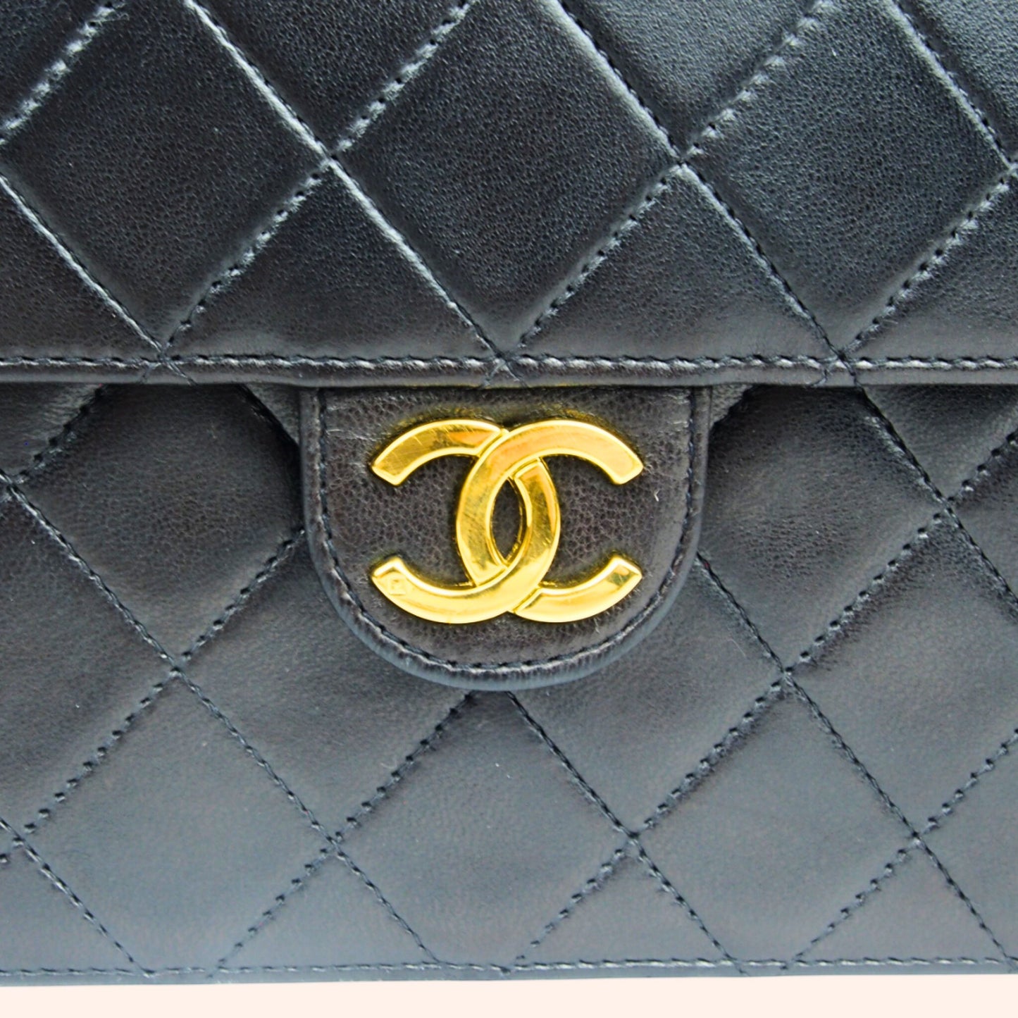 Nahansicht Single Flap Black Chanel