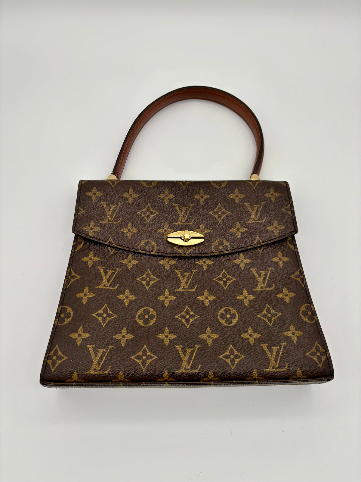 Louis Vuitton Malesherbes Tasche von vorn mit goldfarbenem Verschluss