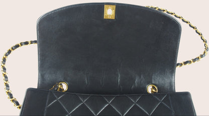 Chanel Diana Medium Innenansicht Klappe Lammleder schwarz