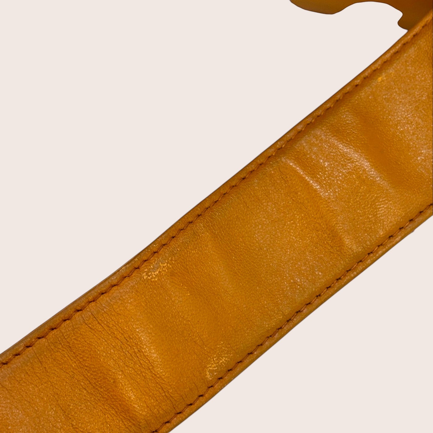 Nandalee Chanel Vintage Camera Bag aus Lammleder in Camel mit Triple CC Steppung und Quaste