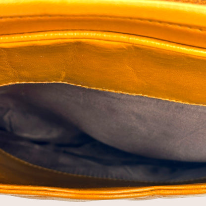 Nandalee Chanel Vintage Camera Bag aus Lammleder in Camel mit Triple CC Steppung und Quaste