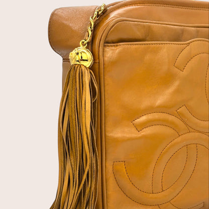 Nandalee Vintage Chanel Camera Bag aus Lammleder in Camel mit Triple CC Steppung und Quaste
